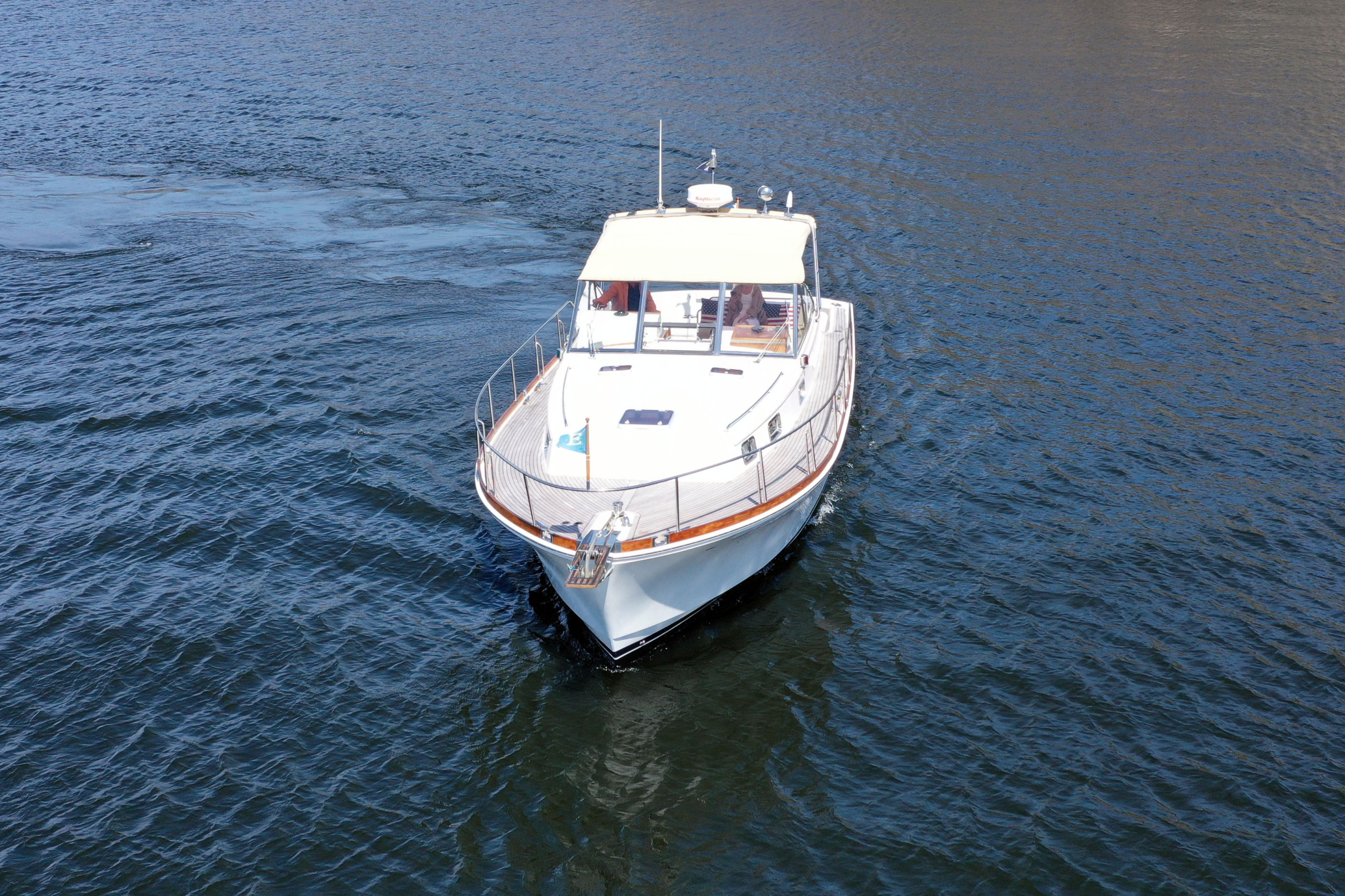 Eastbay 38 Express - Bild 9